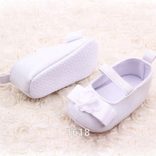 born 3-15M Baby Girl Shoes First Walkers Lovely Sneakers Infant Kids Girls Princess Shoes